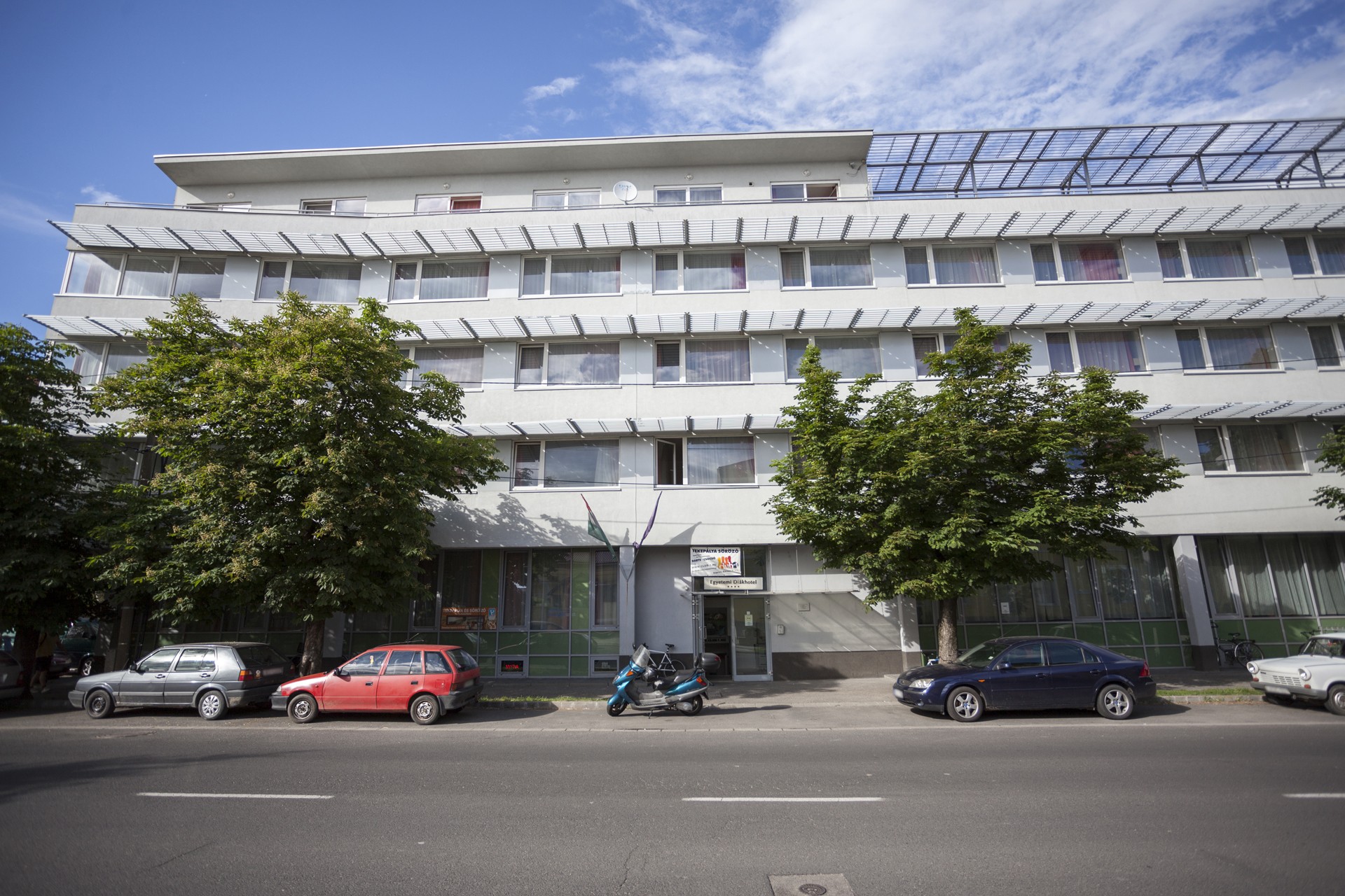 Baross &Uacute;ti Di&aacute;khotel 